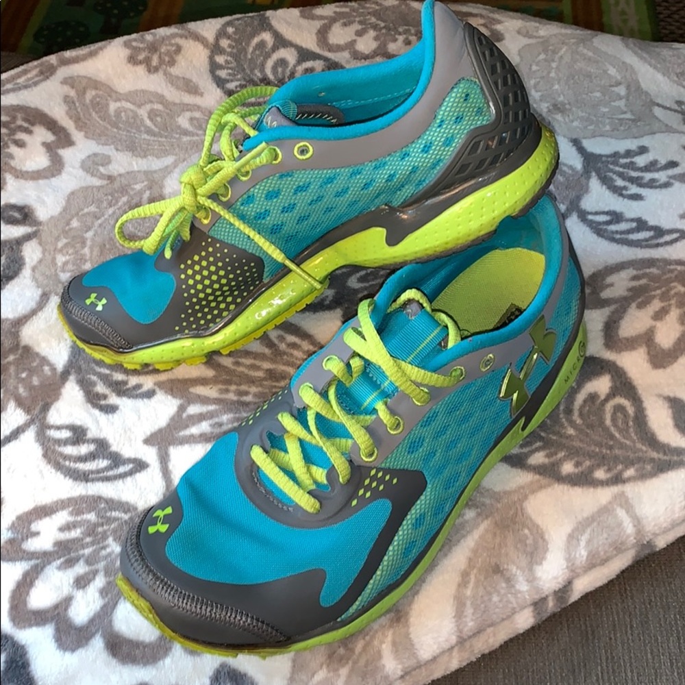 Under Armour MicroG 4d foam